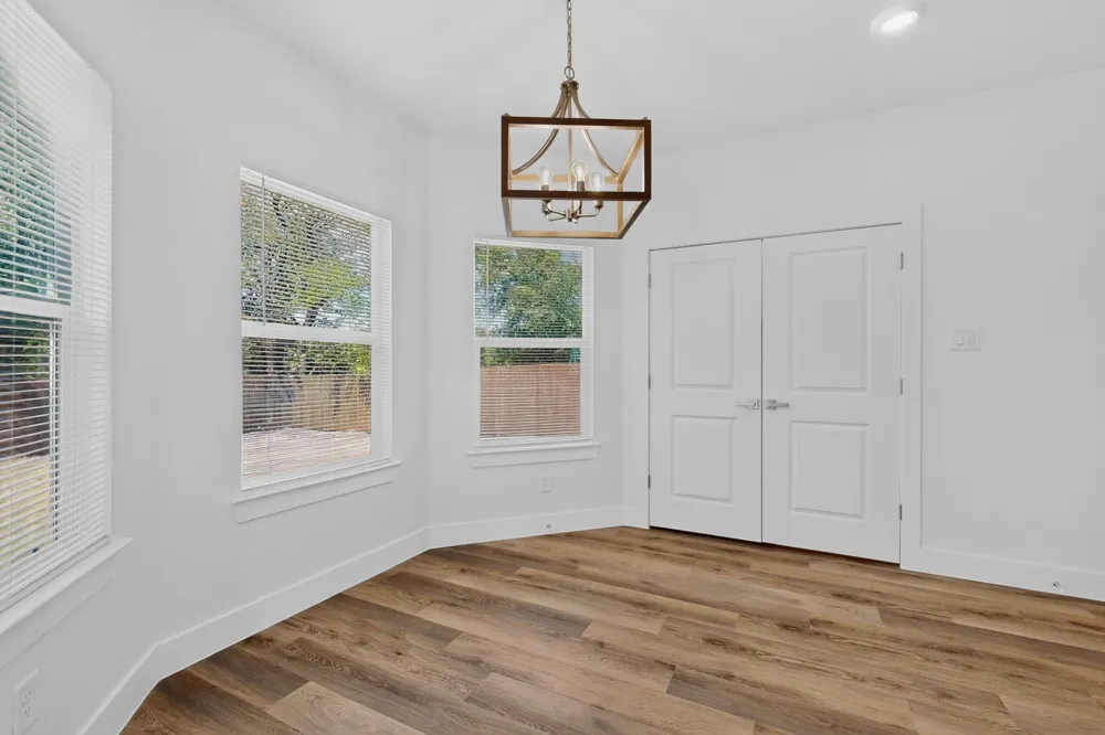 1308 E Collin Street Corsicana, TX 75110