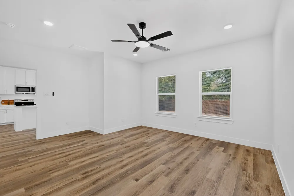 1308 E Collin Street Corsicana, TX 75110