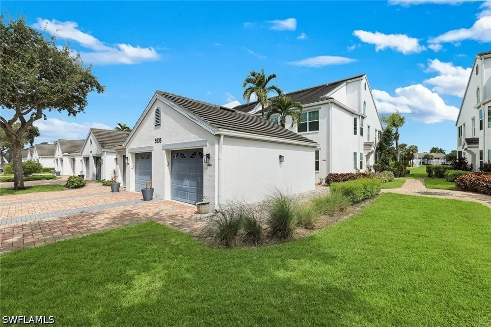 Sand Wedge Lane #1604 Naples, FL 34110