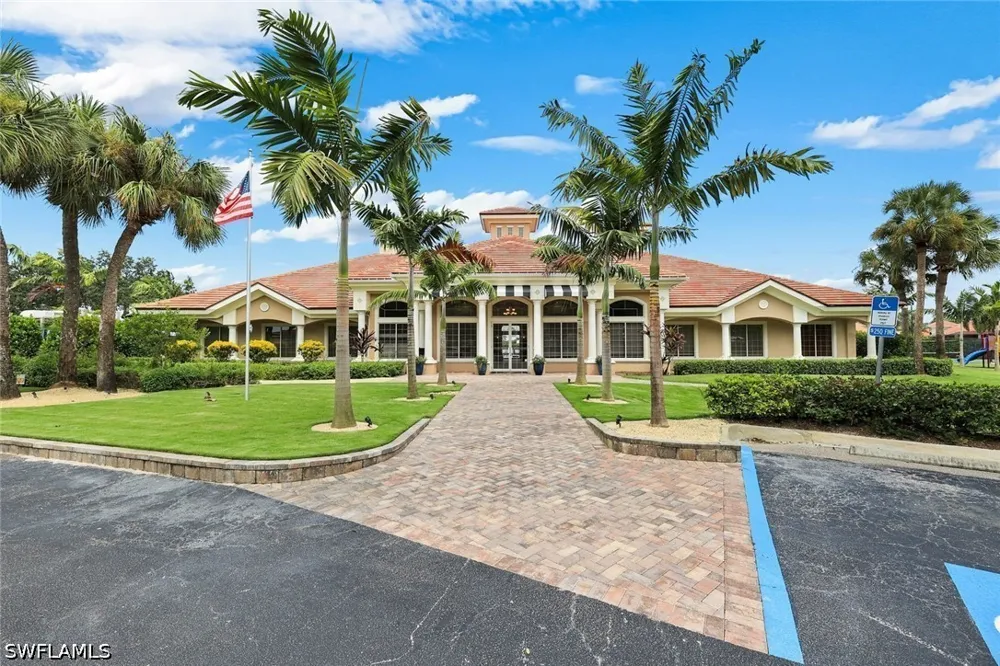 Sand Wedge Lane #1604 Naples, FL 34110