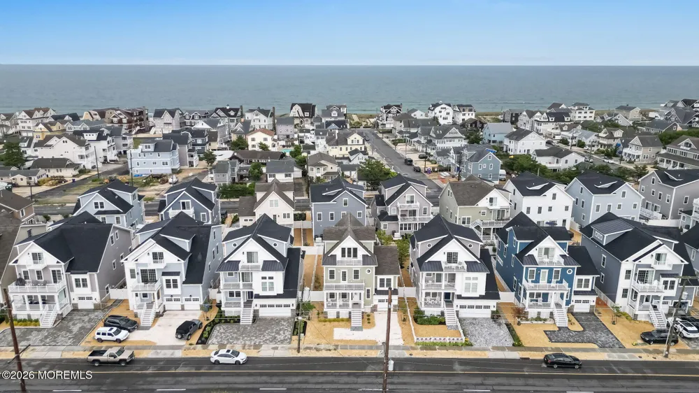 534 Highway 35 S Mantoloking, NJ 08738