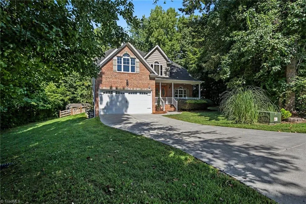 5116 Ivy Trace Court Clemmons, NC 27012