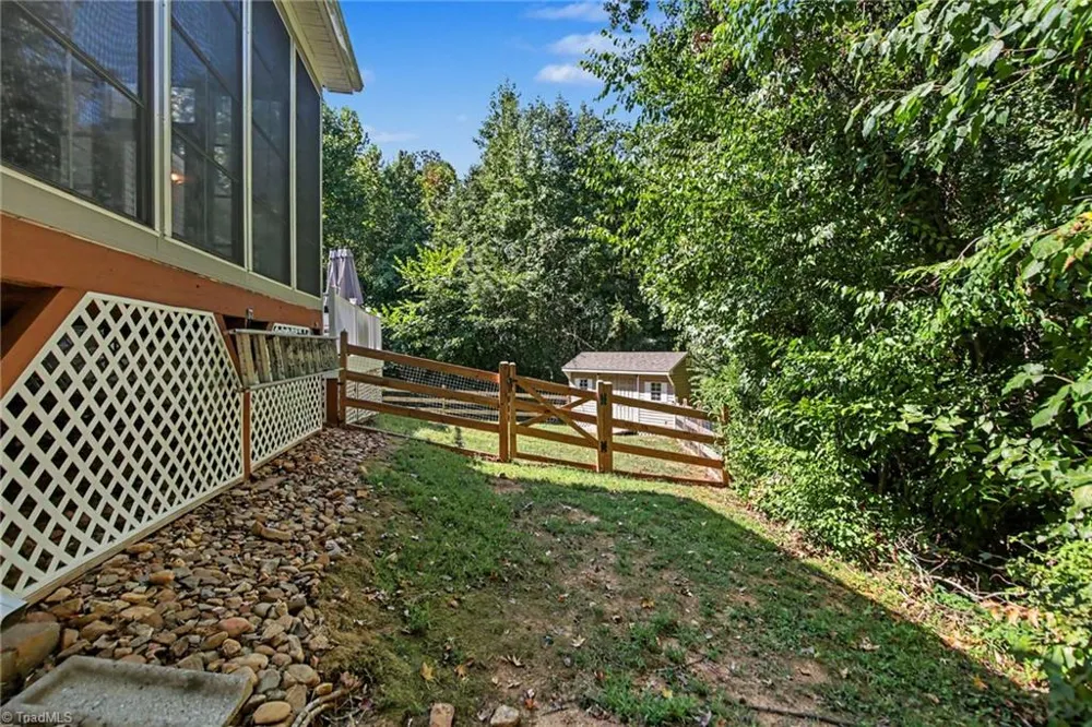 5116 Ivy Trace Court Clemmons, NC 27012