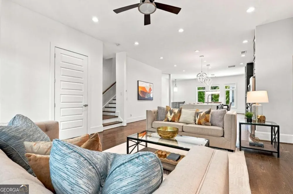 1099 Briar Cove CIR NE Atlanta, GA 30329