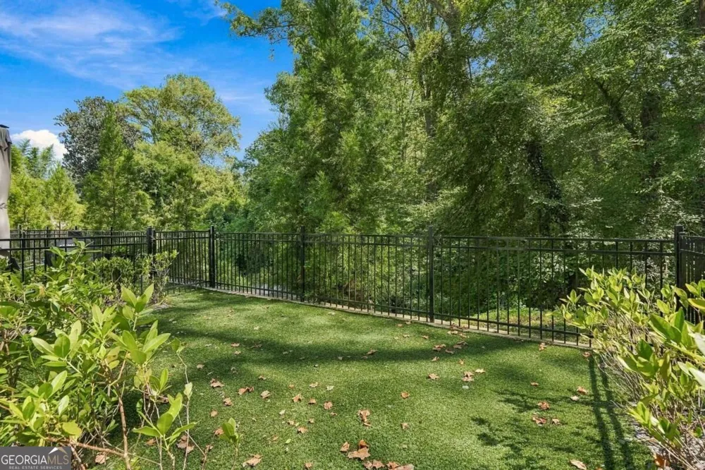 1099 Briar Cove CIR NE Atlanta, GA 30329