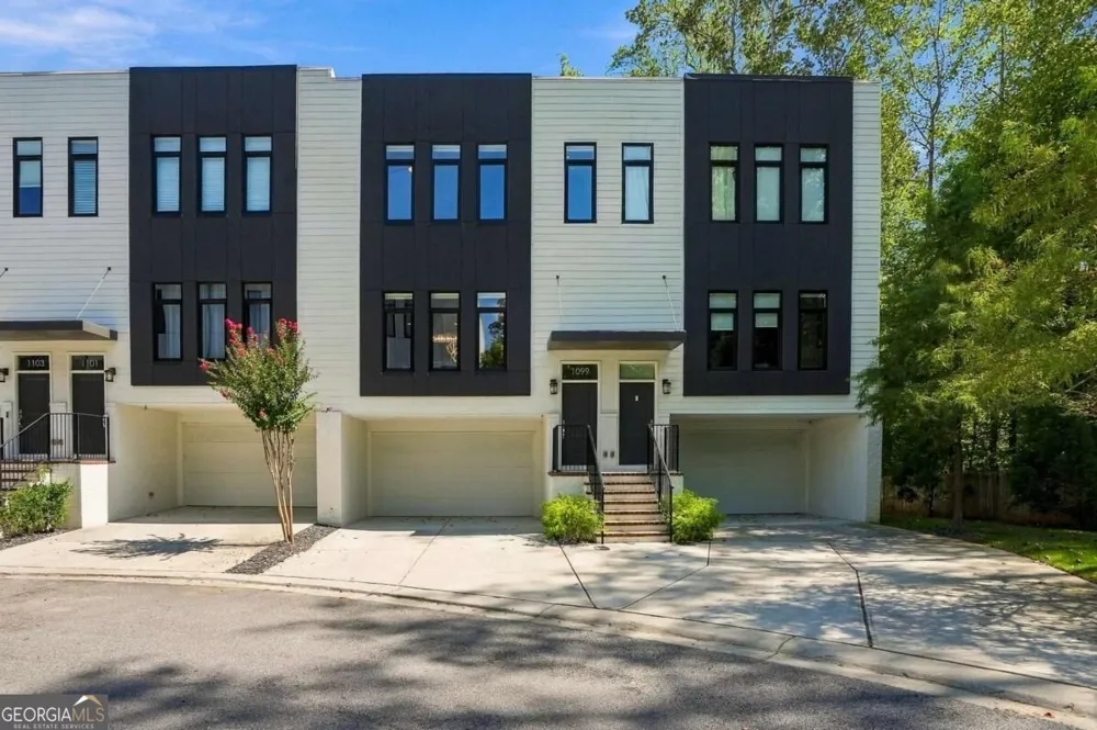 1099 Briar Cove CIR NE Atlanta, GA 30329