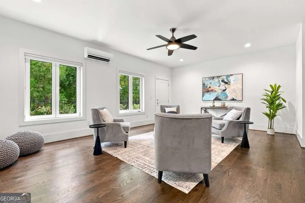 1099 Briar Cove CIR NE Atlanta, GA 30329