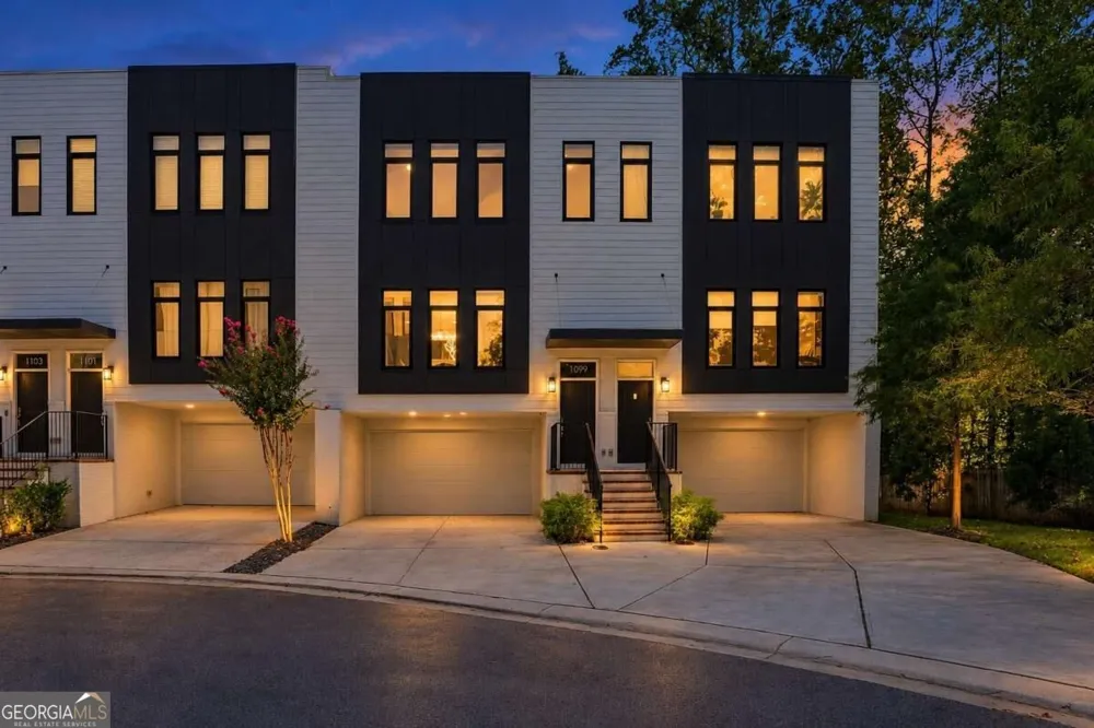 1099 Briar Cove CIR NE Atlanta, GA 30329