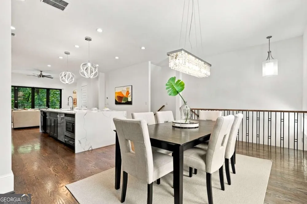 1099 Briar Cove CIR NE Atlanta, GA 30329