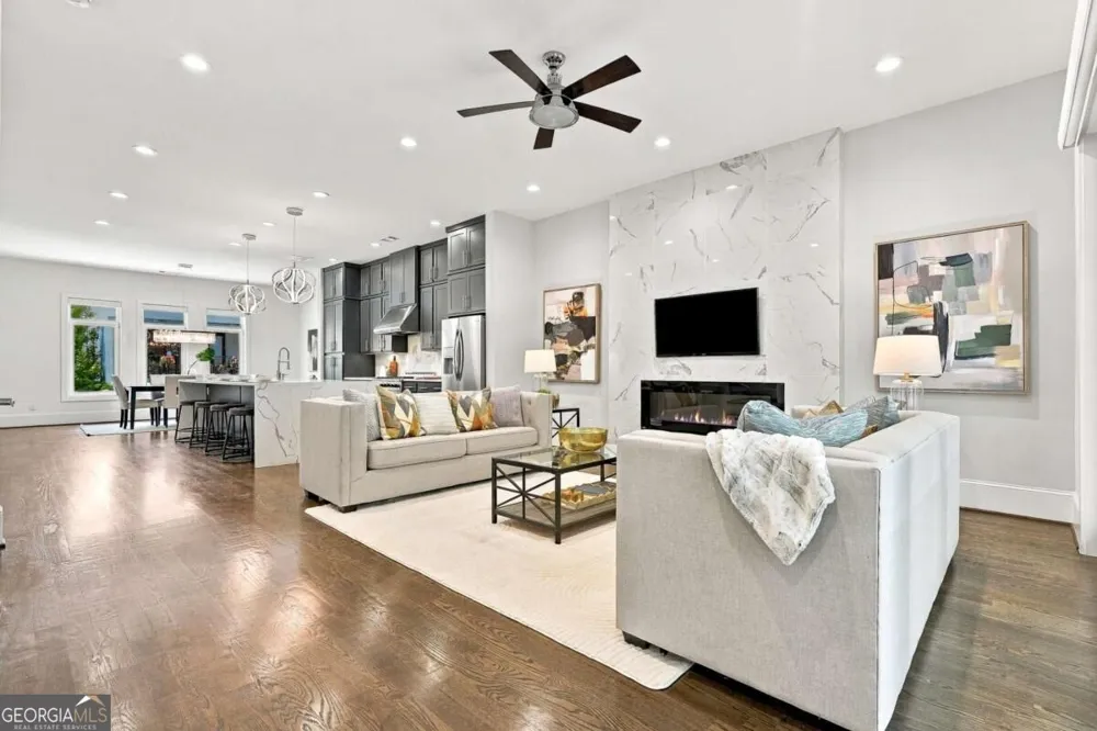 1099 Briar Cove CIR NE Atlanta, GA 30329