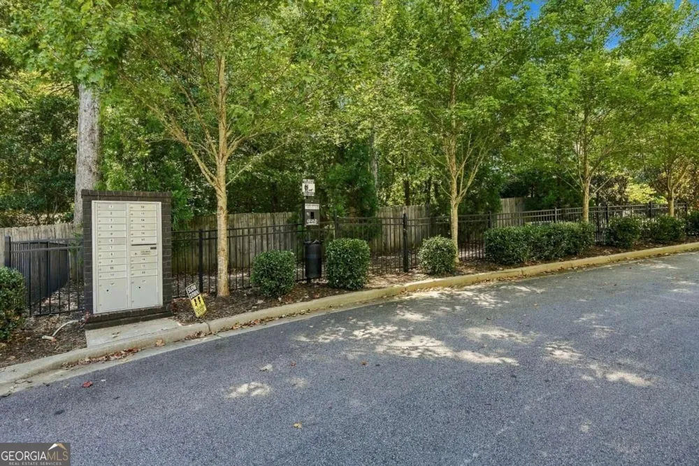 1099 Briar Cove CIR NE Atlanta, GA 30329