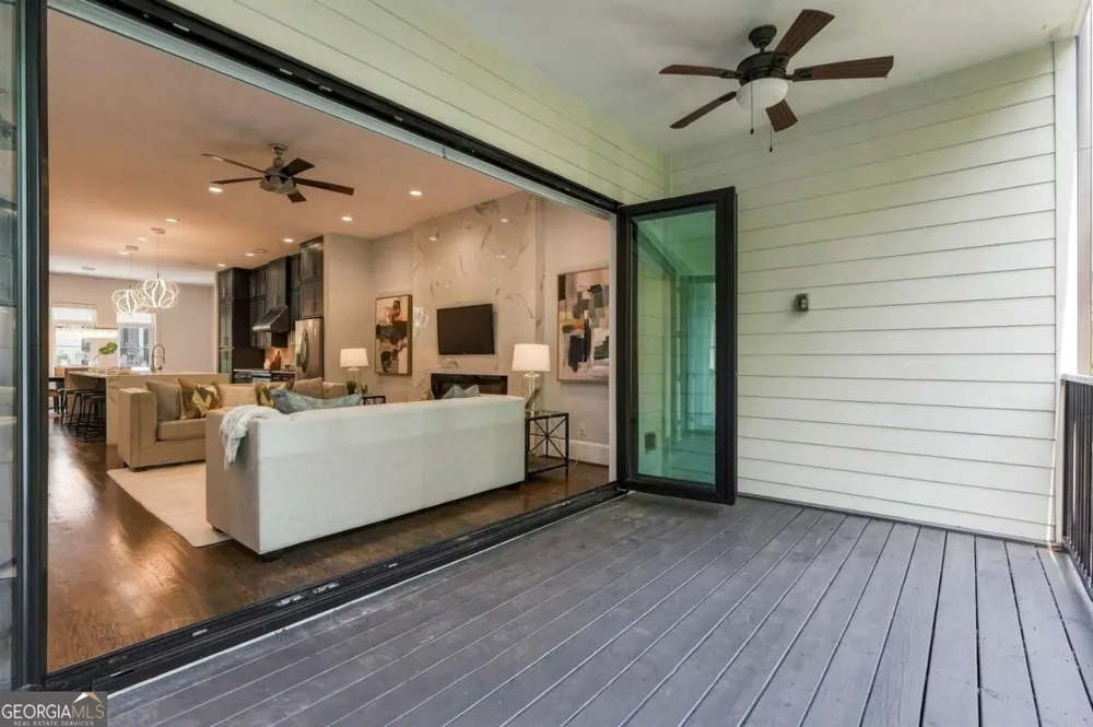 1099 Briar Cove CIR NE Atlanta, GA 30329