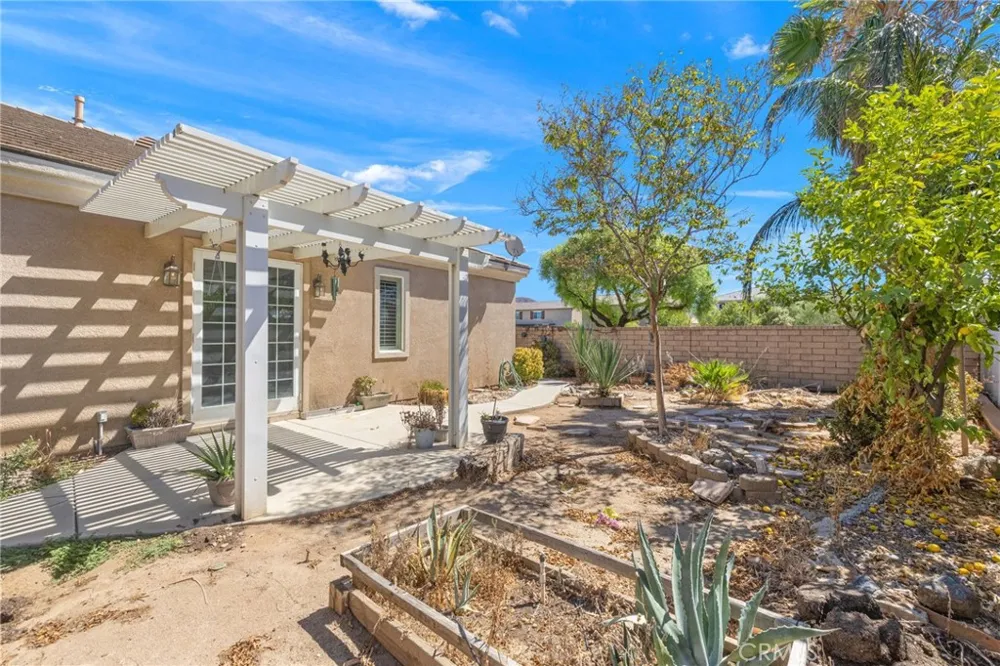 5687 Corte Benisa Hemet, CA 92545