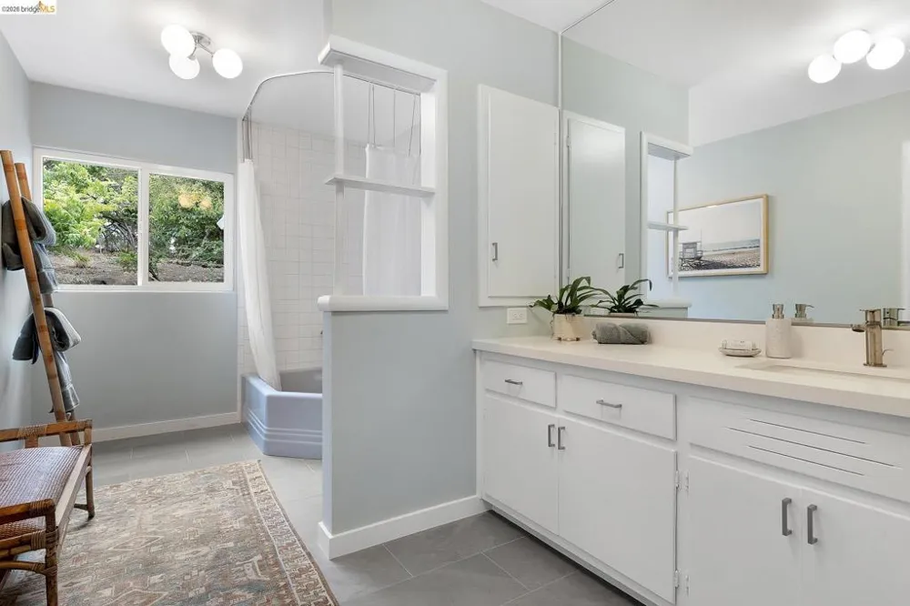 4310 Turner Ave Oakland, CA 94605