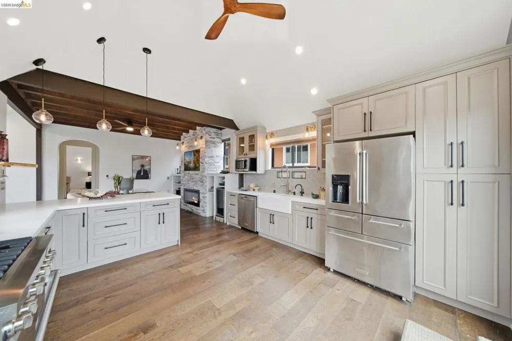 3500 Oak Knoll Blvd Oakland, CA 94605