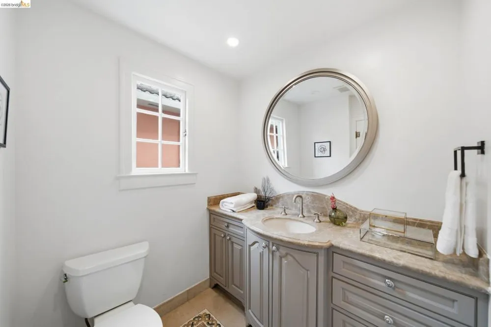 3500 Oak Knoll Blvd Oakland, CA 94605
