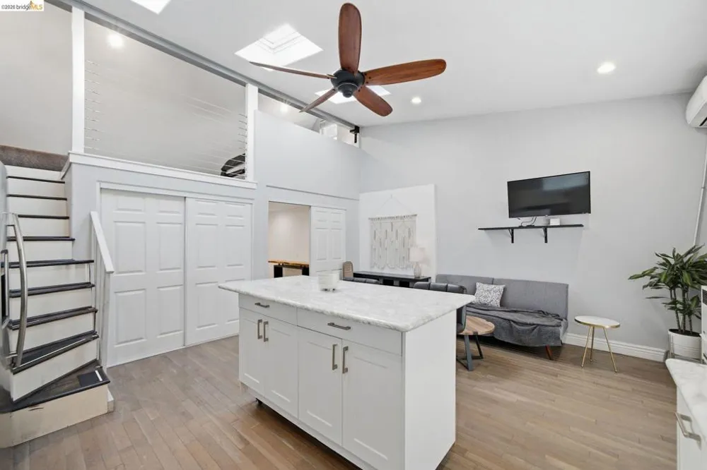 3500 Oak Knoll Blvd Oakland, CA 94605