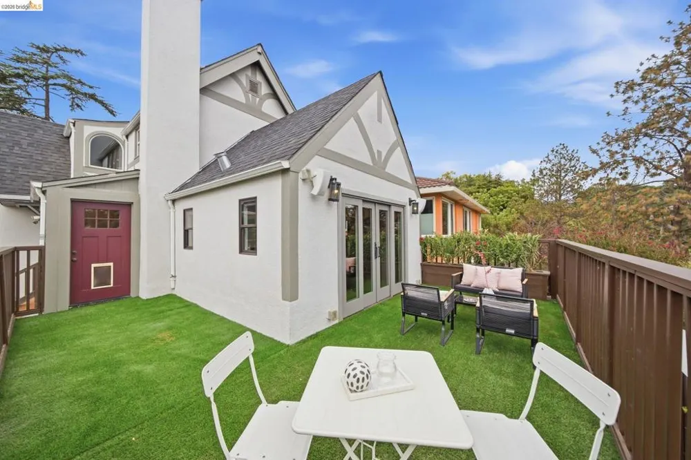 3500 Oak Knoll Blvd Oakland, CA 94605