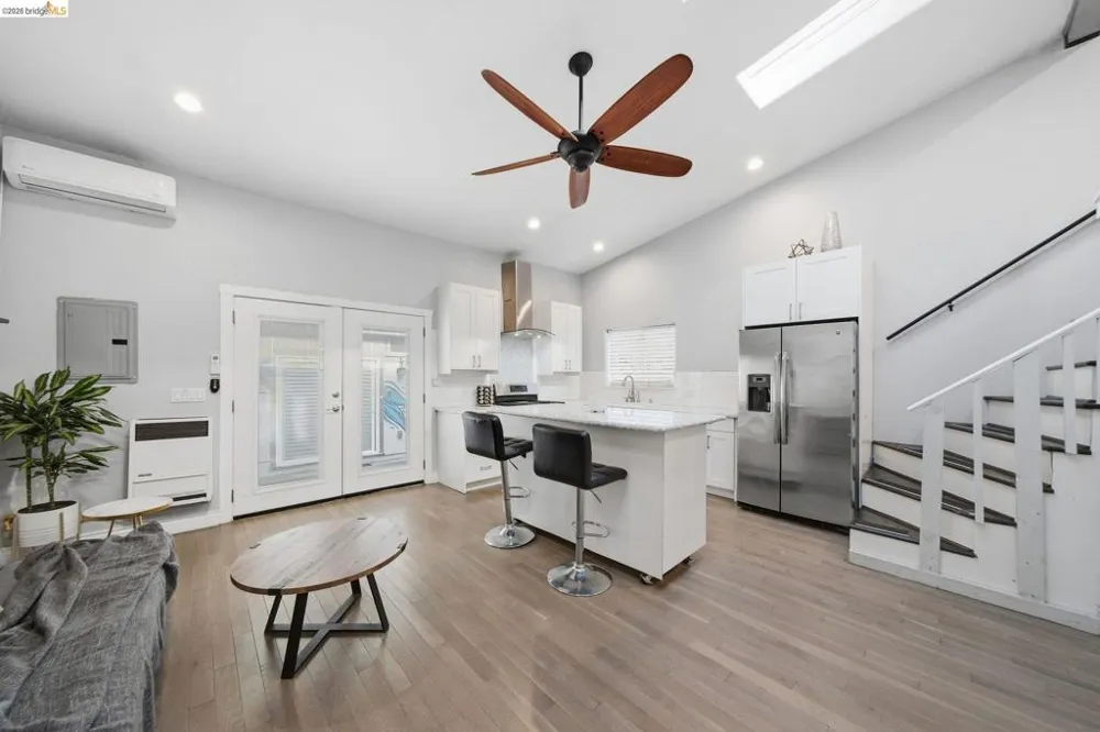 3500 Oak Knoll Blvd Oakland, CA 94605