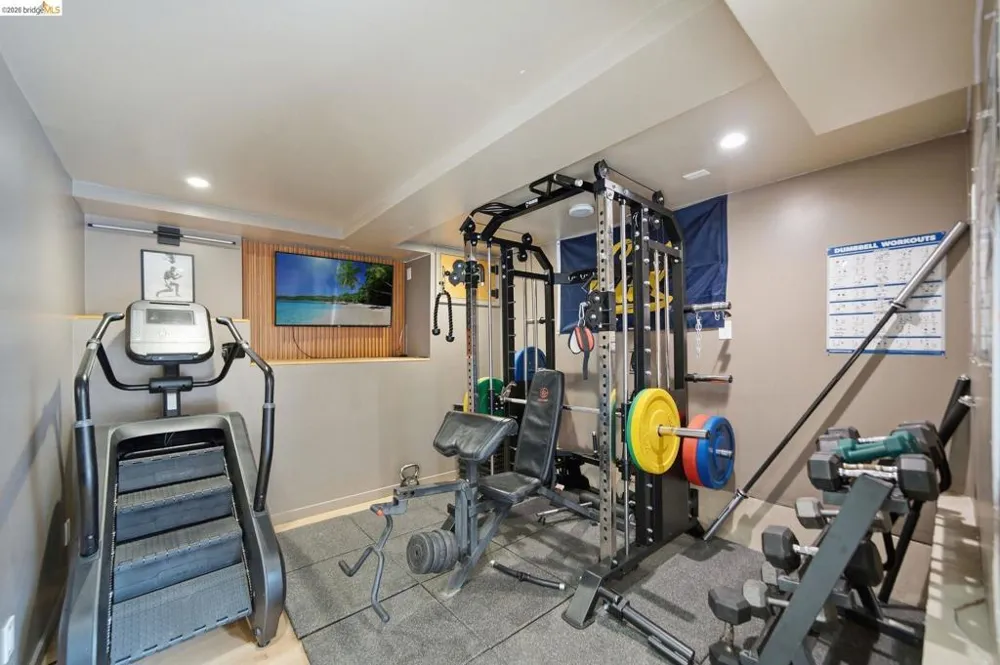 3500 Oak Knoll Blvd Oakland, CA 94605