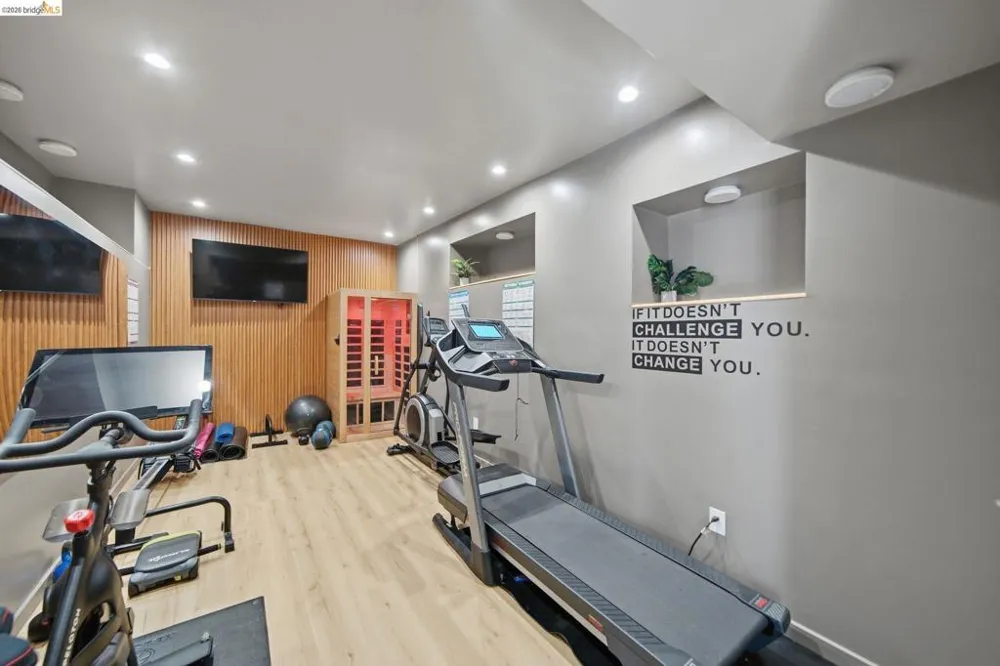 3500 Oak Knoll Blvd Oakland, CA 94605