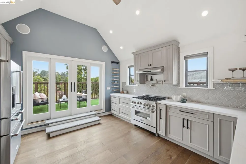 3500 Oak Knoll Blvd Oakland, CA 94605