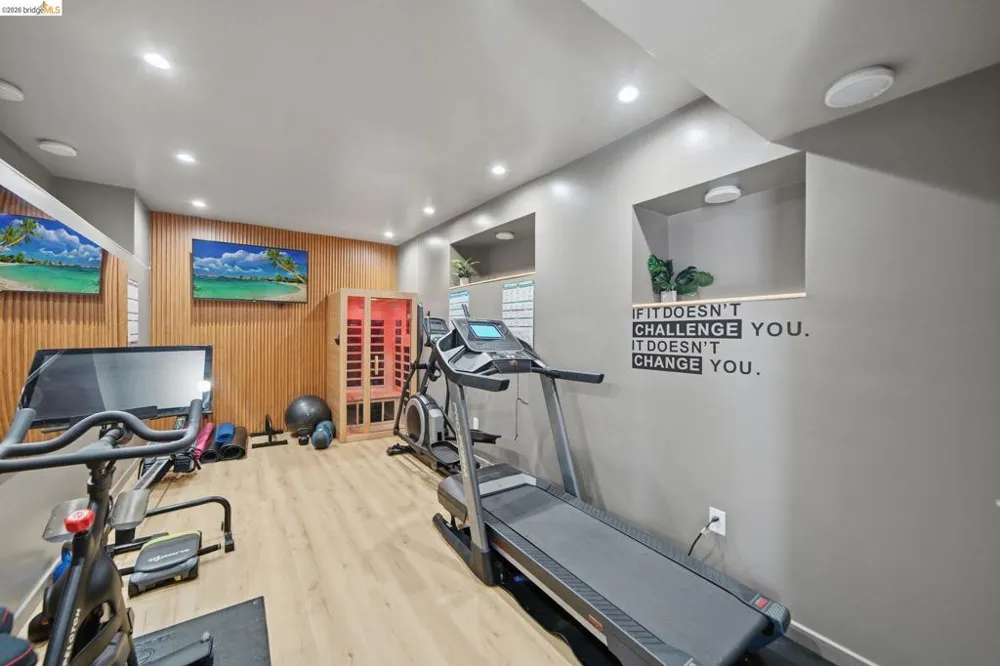 3500 Oak Knoll Blvd Oakland, CA 94605