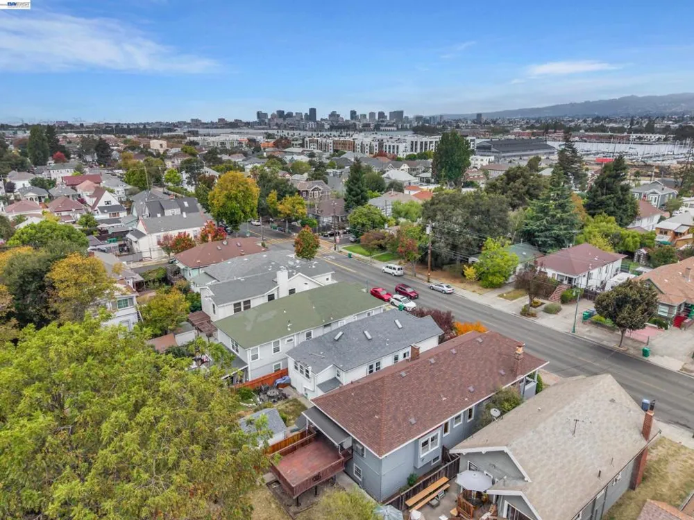 2014 Buena Vista Ave Alameda, CA 94501