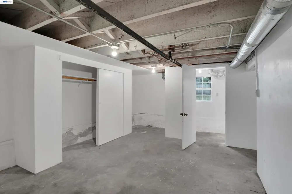 2014 Buena Vista Ave Alameda, CA 94501