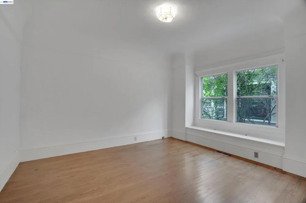 2014 Buena Vista Ave Alameda, CA 94501