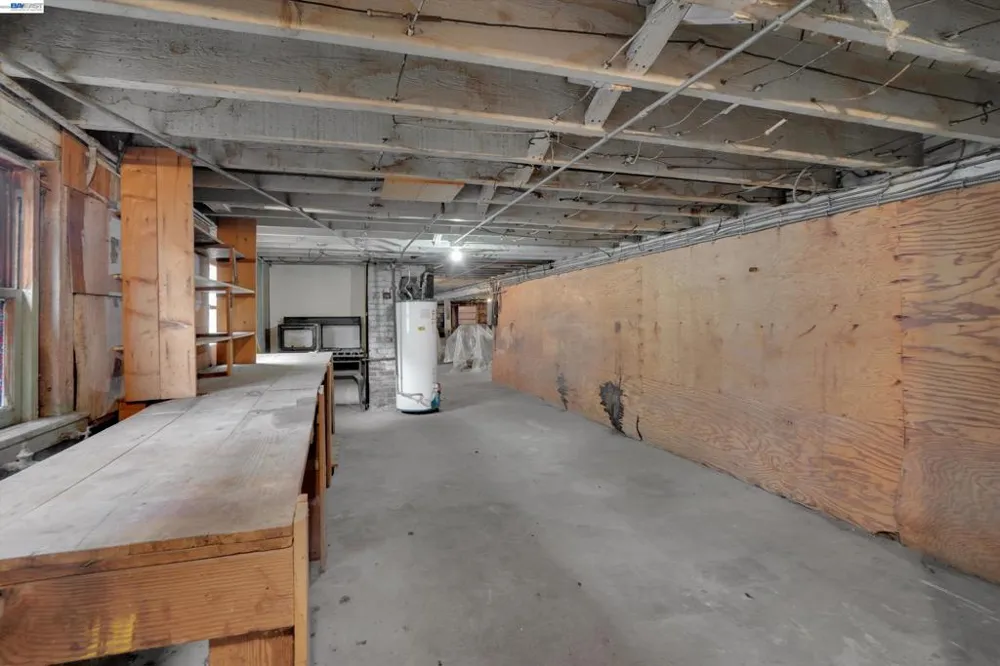 2014 Buena Vista Ave Alameda, CA 94501
