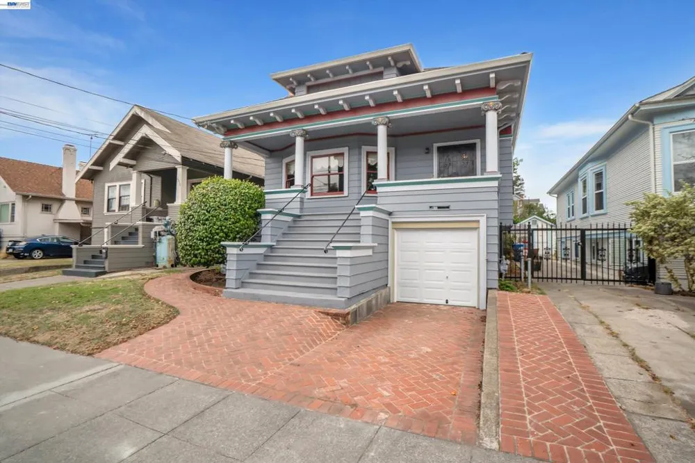 2014 Buena Vista Ave Alameda, CA 94501