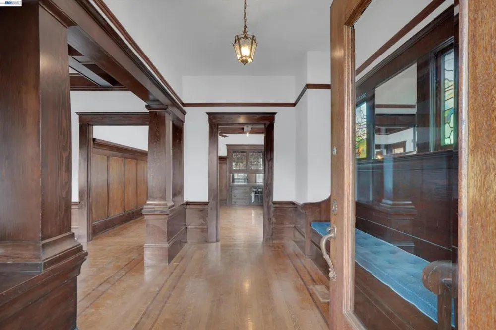 2014 Buena Vista Ave Alameda, CA 94501