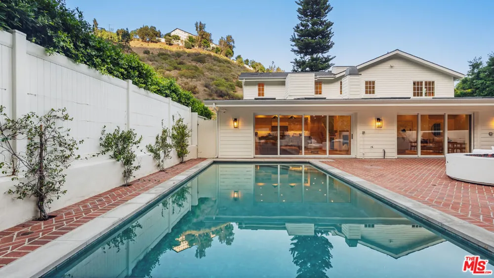 1507 Bundy Drive Los Angeles, CA 90049