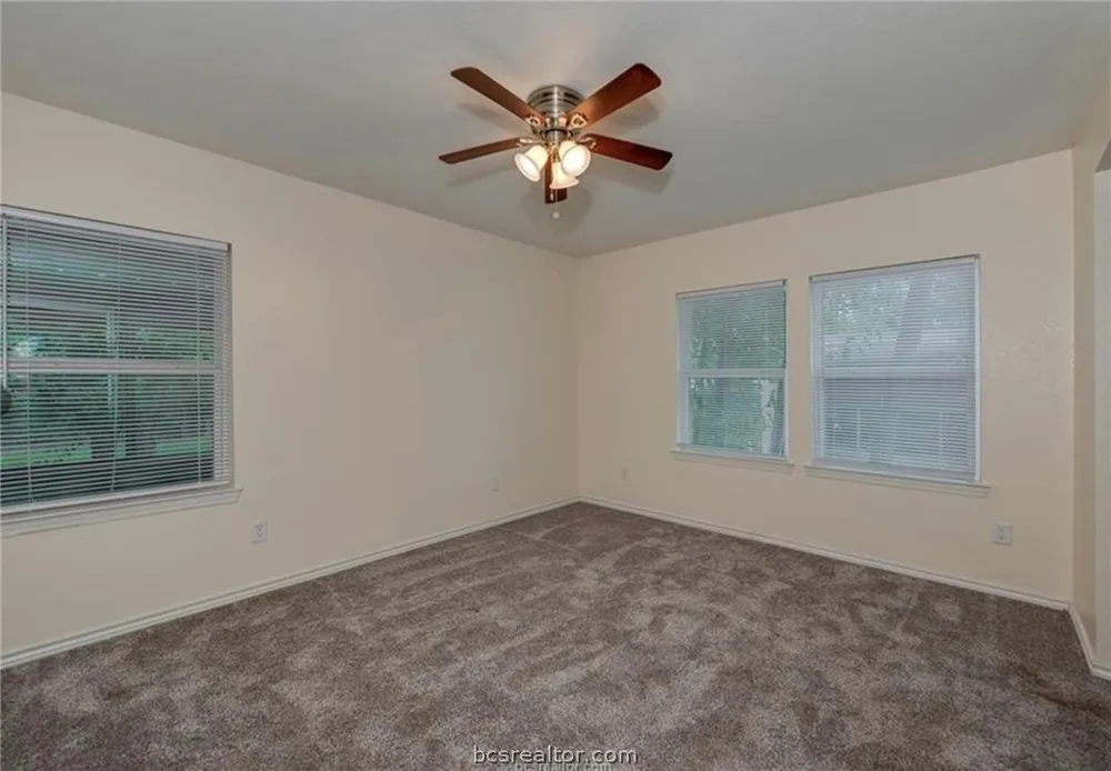 406 Emmett Street Bryan, TX 77802