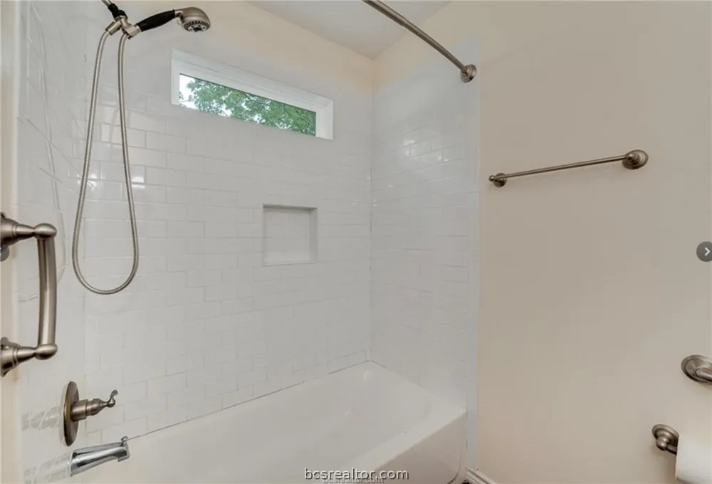 406 Emmett Street Bryan, TX 77802