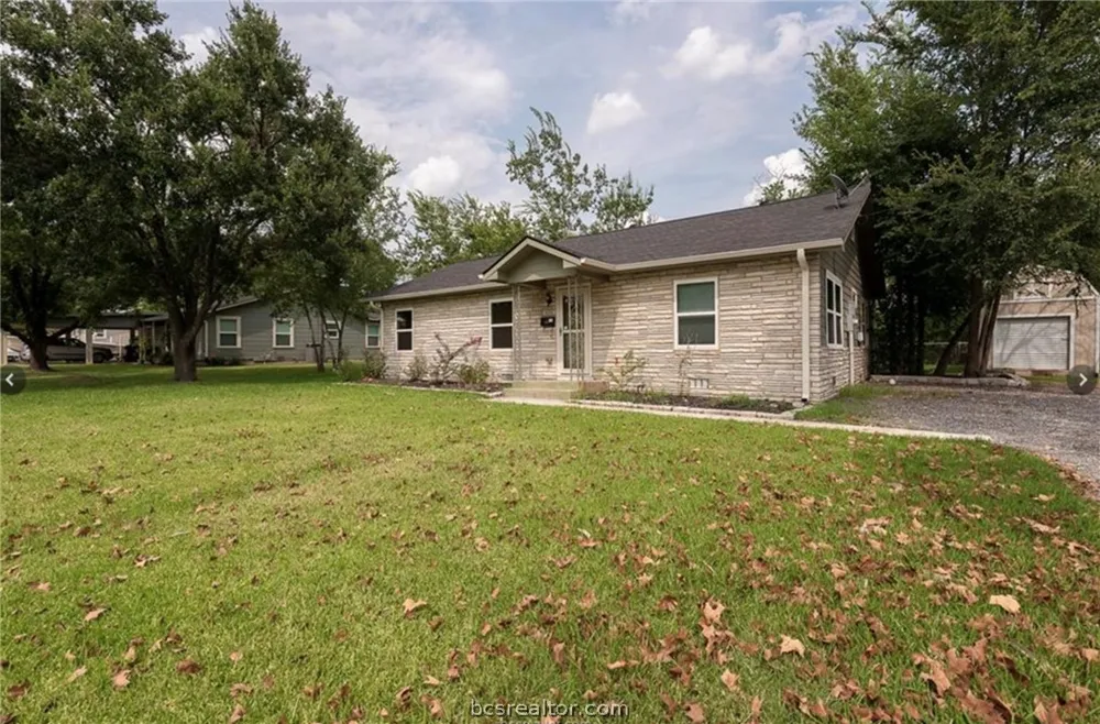 406 Emmett Street Bryan, TX 77802