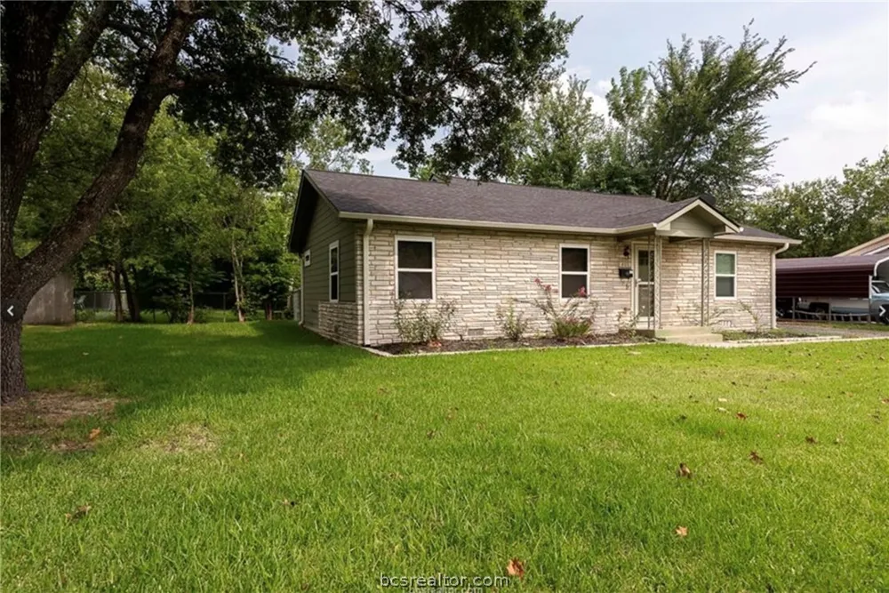 406 Emmett Street Bryan, TX 77802