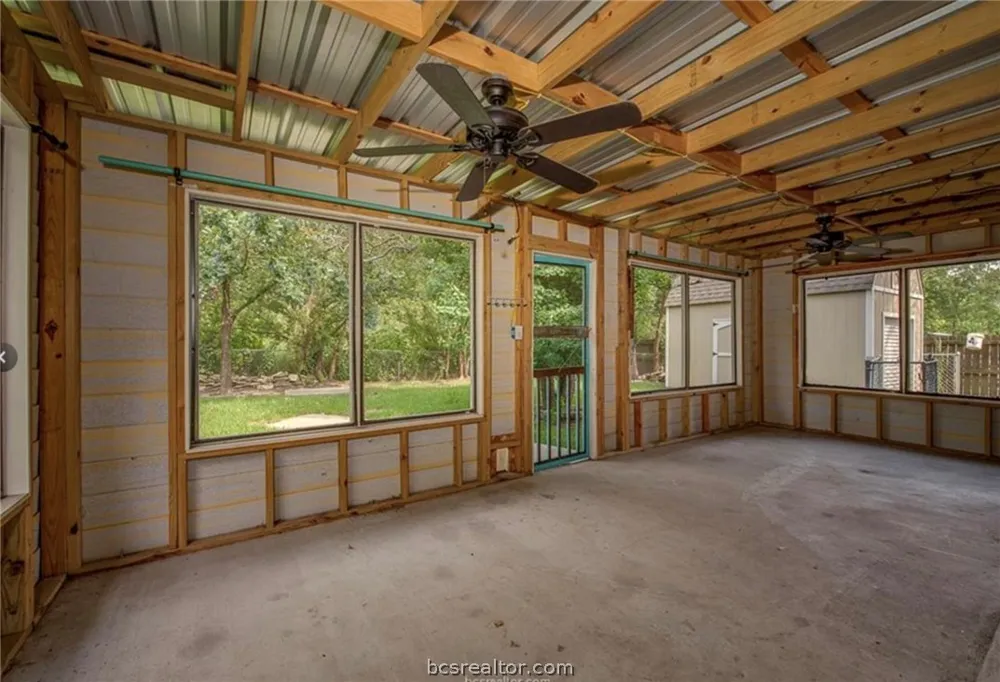 406 Emmett Street Bryan, TX 77802