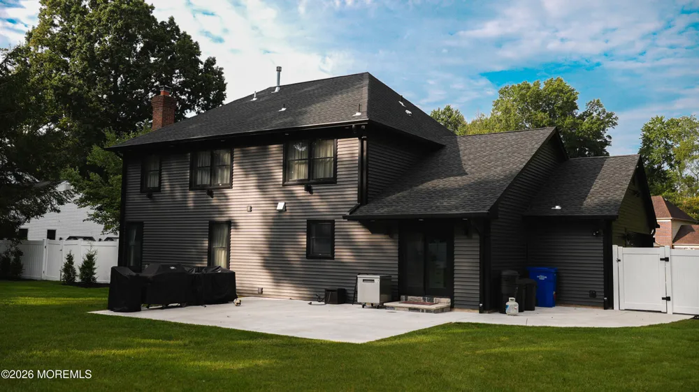 9 Wood Lake Court North Brunswick, NJ 08902