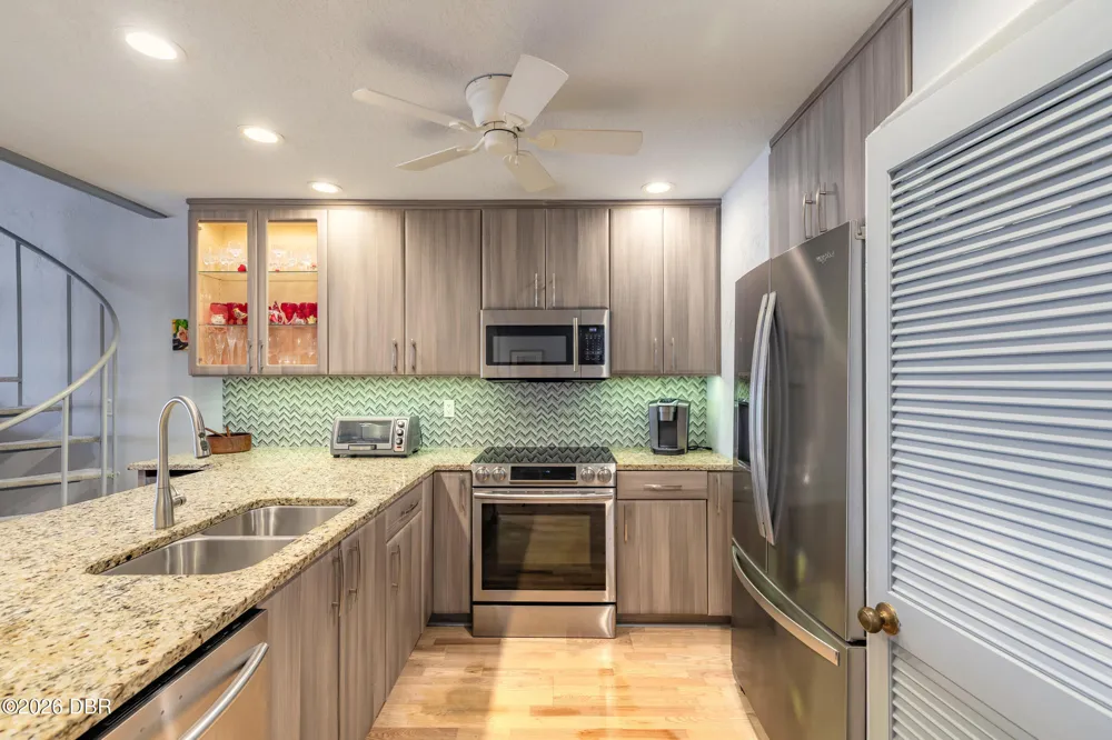 4801 Saxon Drive #A-303 New Smyrna Beach, FL 32169