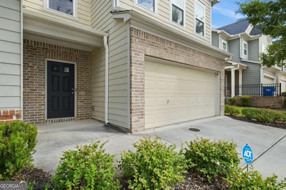5433 Cascade RDG SW Atlanta, GA 30336