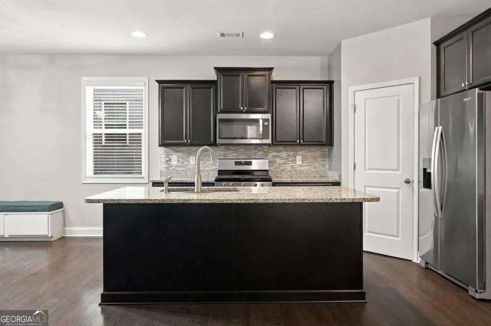 5433 Cascade RDG SW Atlanta, GA 30336