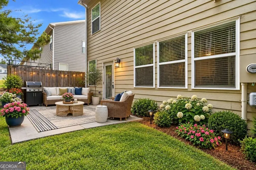 5433 Cascade RDG SW Atlanta, GA 30336