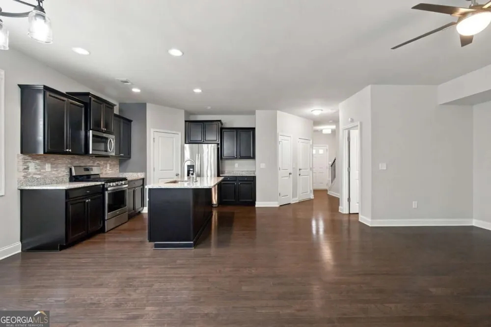 5433 Cascade RDG SW Atlanta, GA 30336