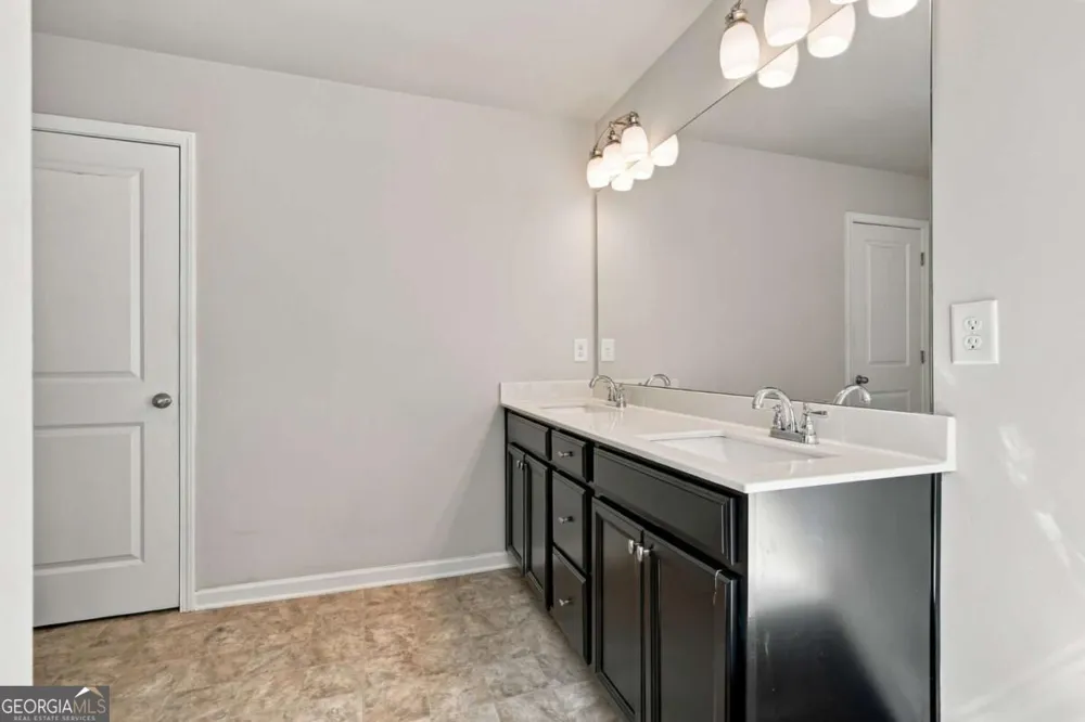 5433 Cascade RDG SW Atlanta, GA 30336