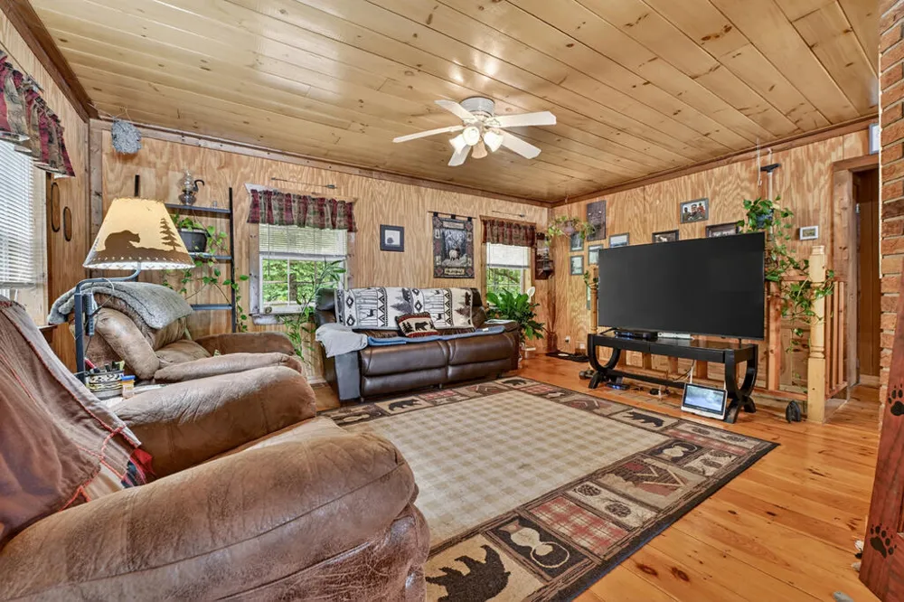 636 Bear Paw Trail Blue Ridge, GA 30513