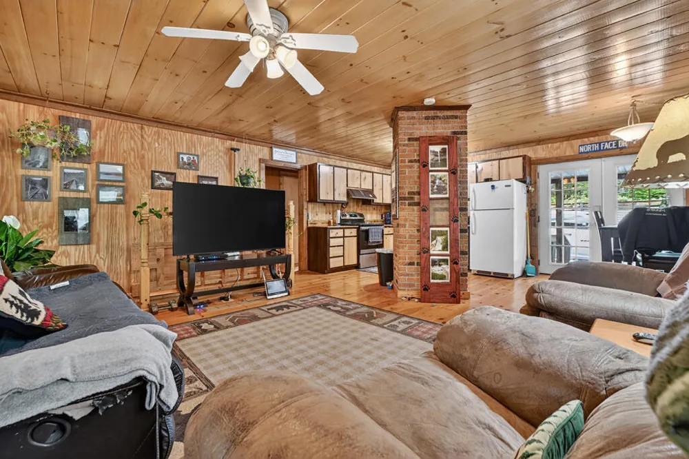 636 Bear Paw Trail Blue Ridge, GA 30513