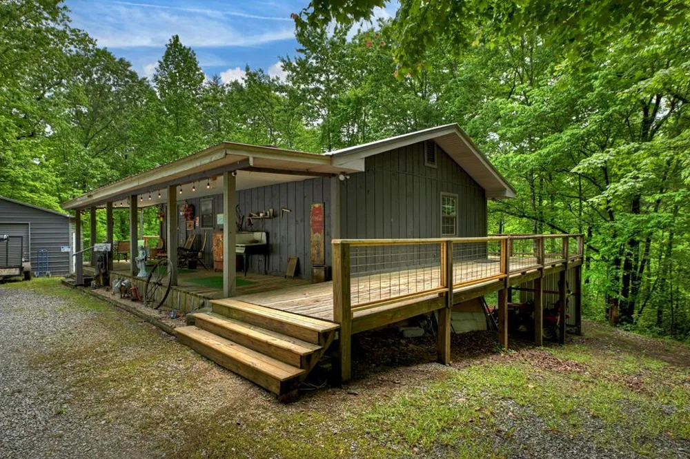 636 Bear Paw Trail Blue Ridge, GA 30513
