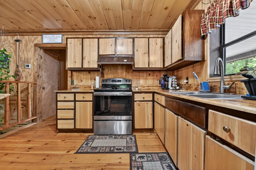 636 Bear Paw Trail Blue Ridge, GA 30513
